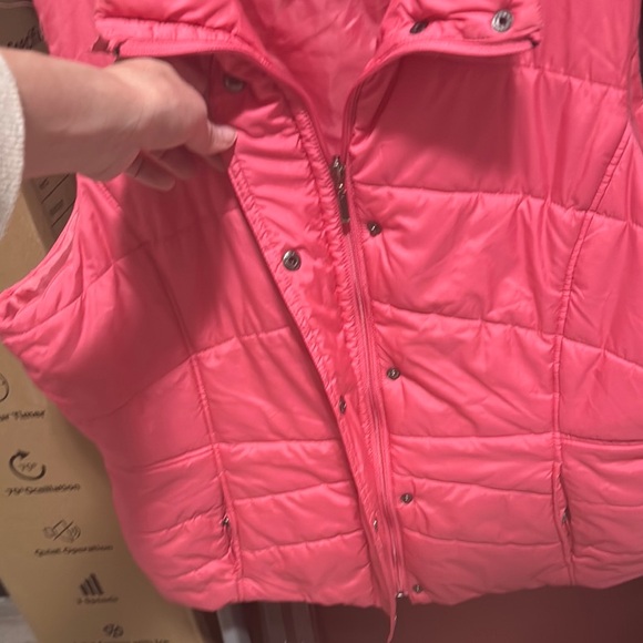 Pink Quilted Puffer Vest by New York & Company Size XL - Picture 3 of 8